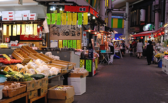 13-minute walk to Omicho Market