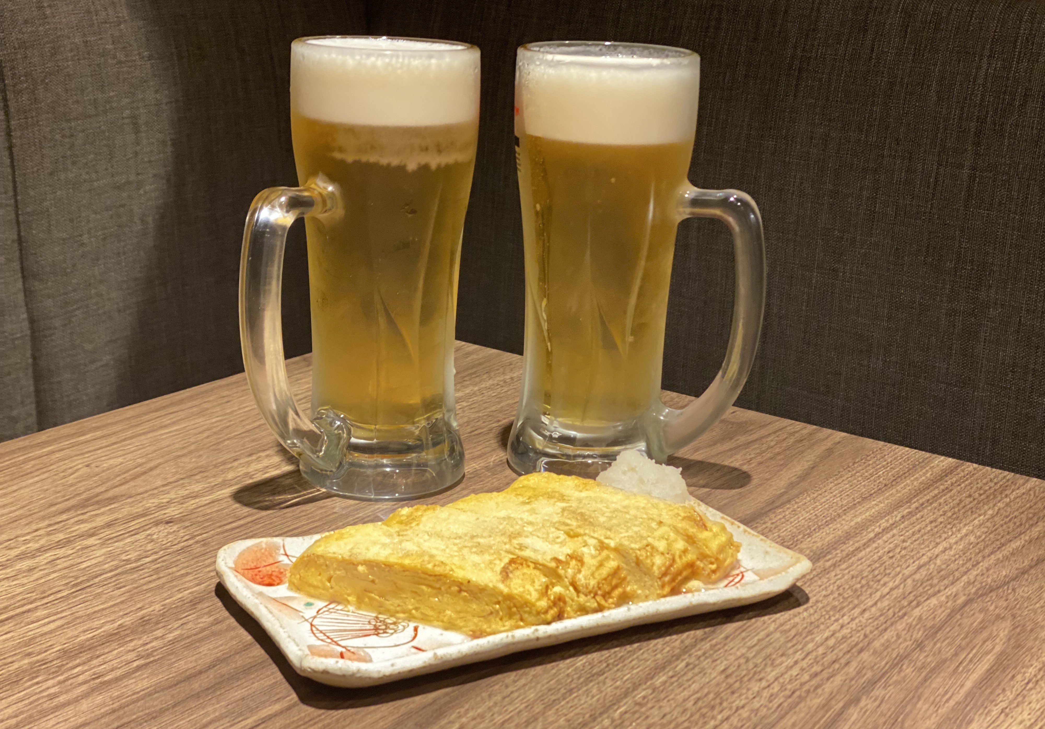 We also welcome guests for a quick drink!