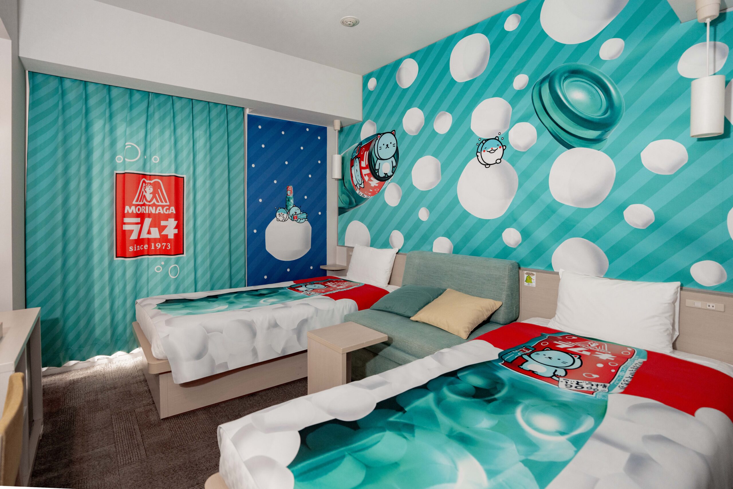 Henn na Hotel "Most Collaboration Rooms in the World" Guinness World Records™ Certified 53rd Collaboration Room, a World First! An experiential guest room where you can be surrounded by, see, eat, and play with 'Morinaga Ramune' Henn na Hotel & Henn na Resort & Spa "Morinaga Ramune Room" Launch