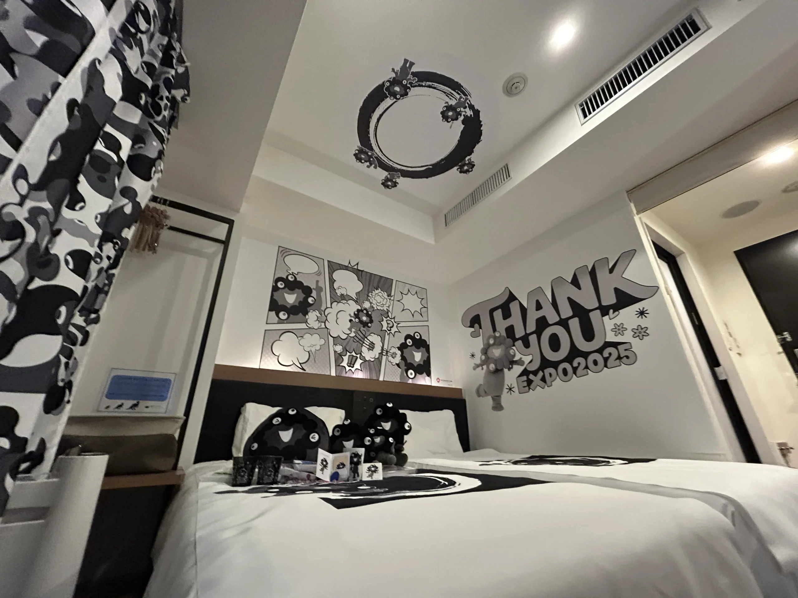 Osaka-Kansai Expo Official Character 'Myaku Myaku' Collaboration Project Part 4: Henn na Hotel & Henn na Resort & Spa "Black Myaku Myaku Collaboration Room"