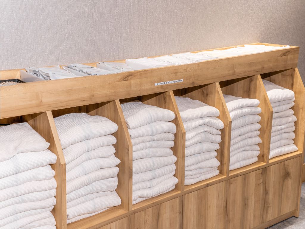 Amenity Bar