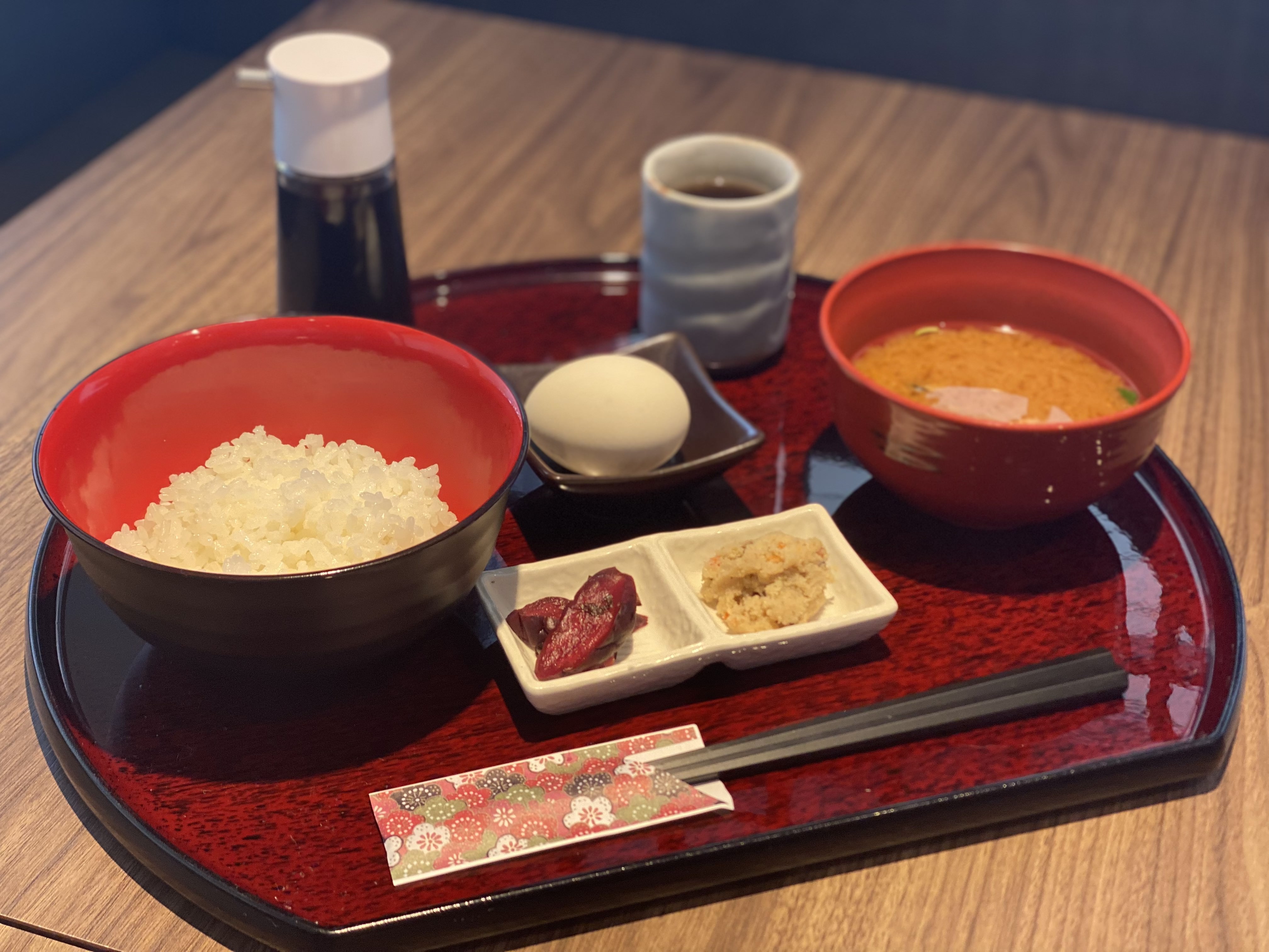 卵かけごはん朝食始めました🥚🌟