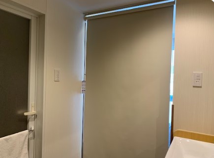 ロールカーテン設置工事完了しました！